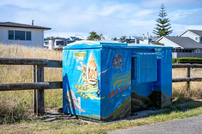 UNDERWATER SCENE: Lisa Hay’s underwater scene on Anchorage Grove. Photos Troy Baker E5305-15