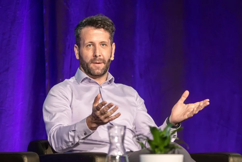 Hutt City mayor Campbell Barry says there should be a corresponding drop in rates, in line with that of water bills.